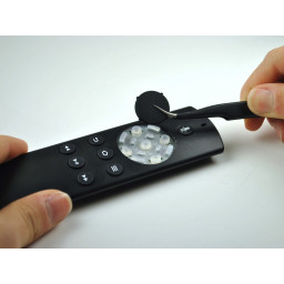 Замена кнопки дистанционного управления Amazon Fire TV Cube